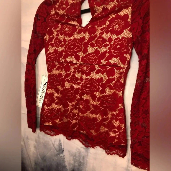 Stilettos Long sleeve Red Illusion Top NWT - Picture 8 of 12